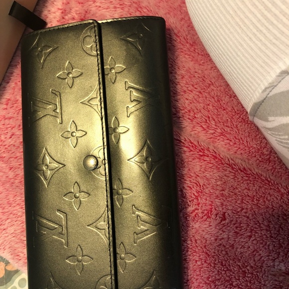 * SOLD* Louis Vuitton wallet - Picture 4 of 8